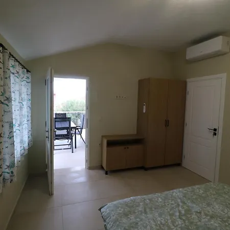 The Tree Palm Trees Villa *