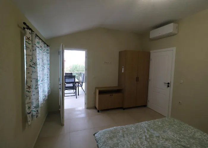 The Tree Palm Trees Villa *