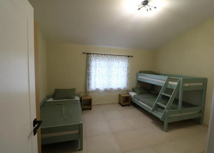 The Tree Palm Trees Villa